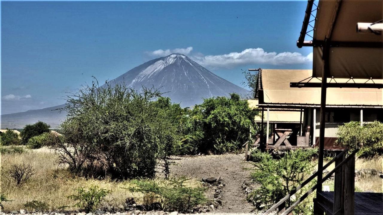 Africa Safari Lake Natron Mtowabaga Ngoại thất bức ảnh